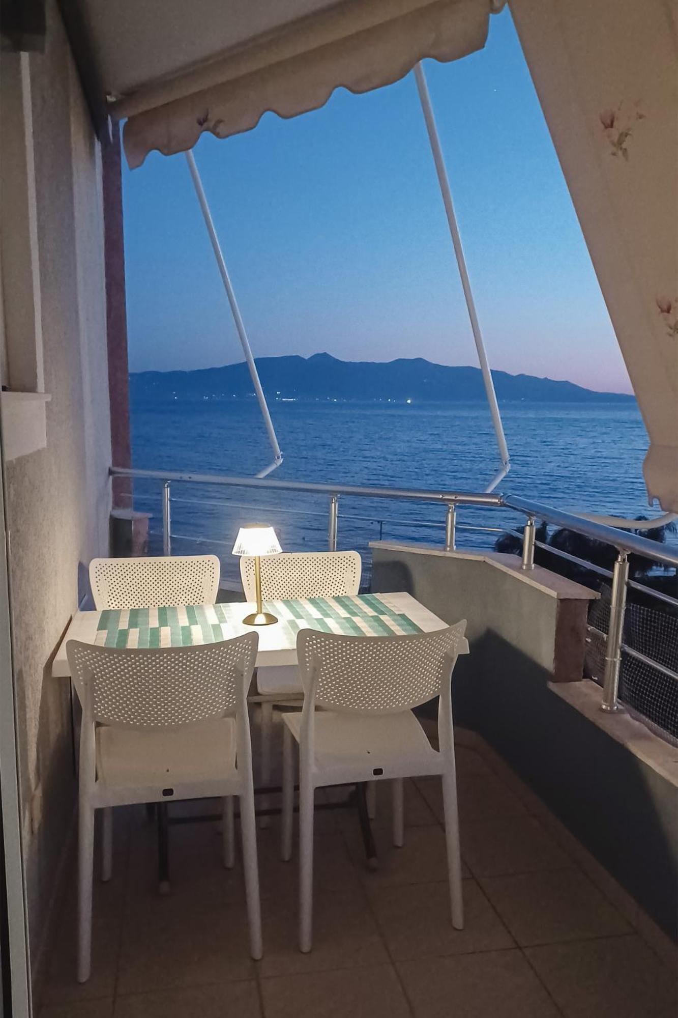 Susy Sea View Apartment Саранда Экстерьер фото
